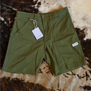 NWT Banks Journal Big Bear Walk Shorts - Men’s size 32